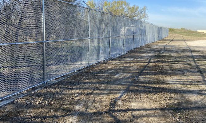 commercial chain link fence