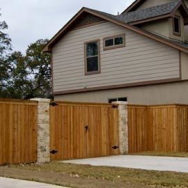 Best wood privacy fence for your home fence in Texas