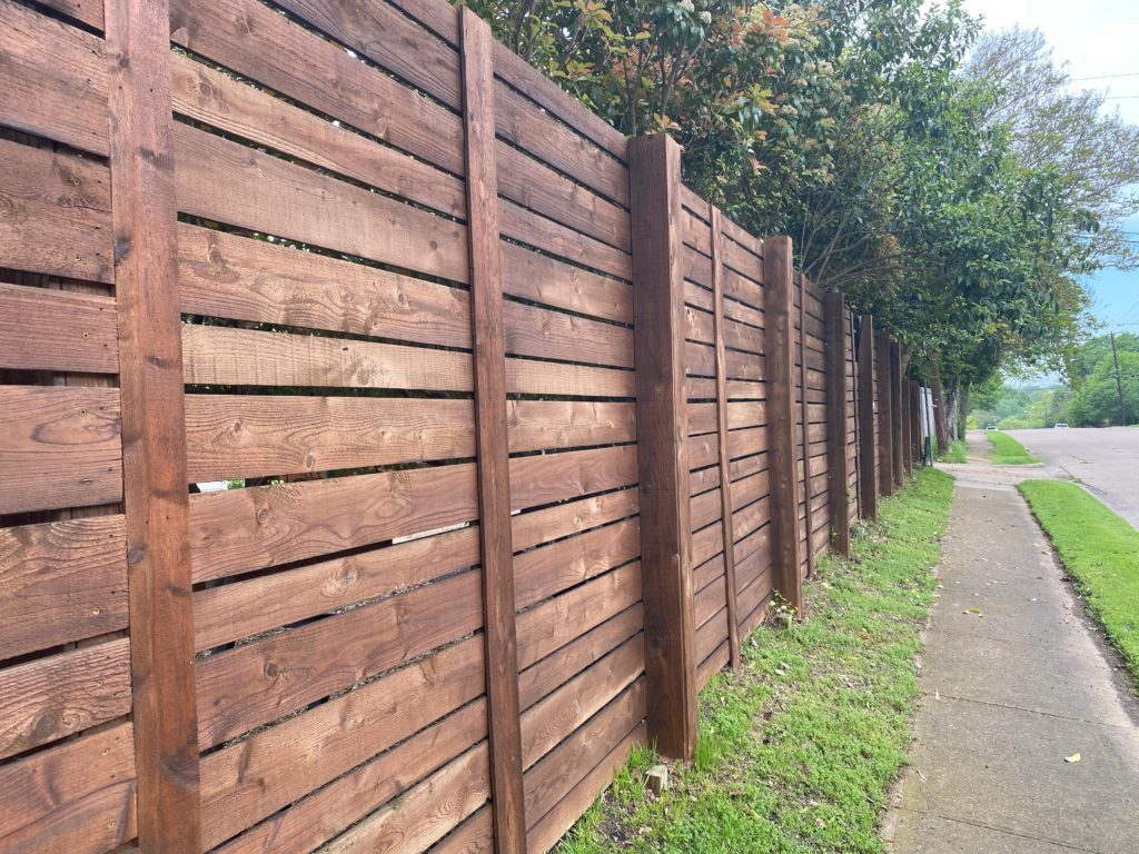 Choosing the Best Fence Material for Texas Weather Decks & Fence
