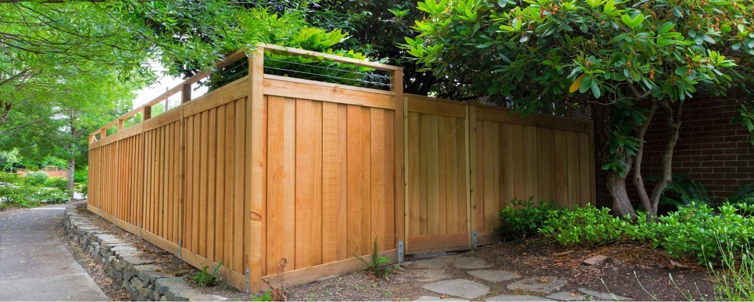 Choosing the Best Fence Material for Texas Weather Decks & Fence