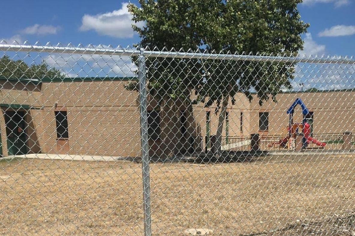 What are the 8 Benefits of Chain Link Fencing?