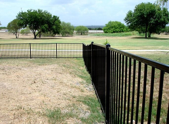 6 Benefits of Wrought Iron Fences for Your Home