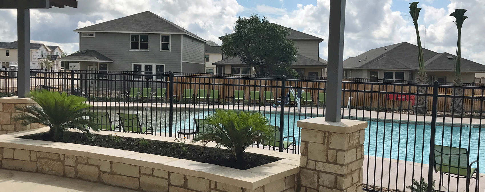 What’s Better for Your Property: Fence or Gate?