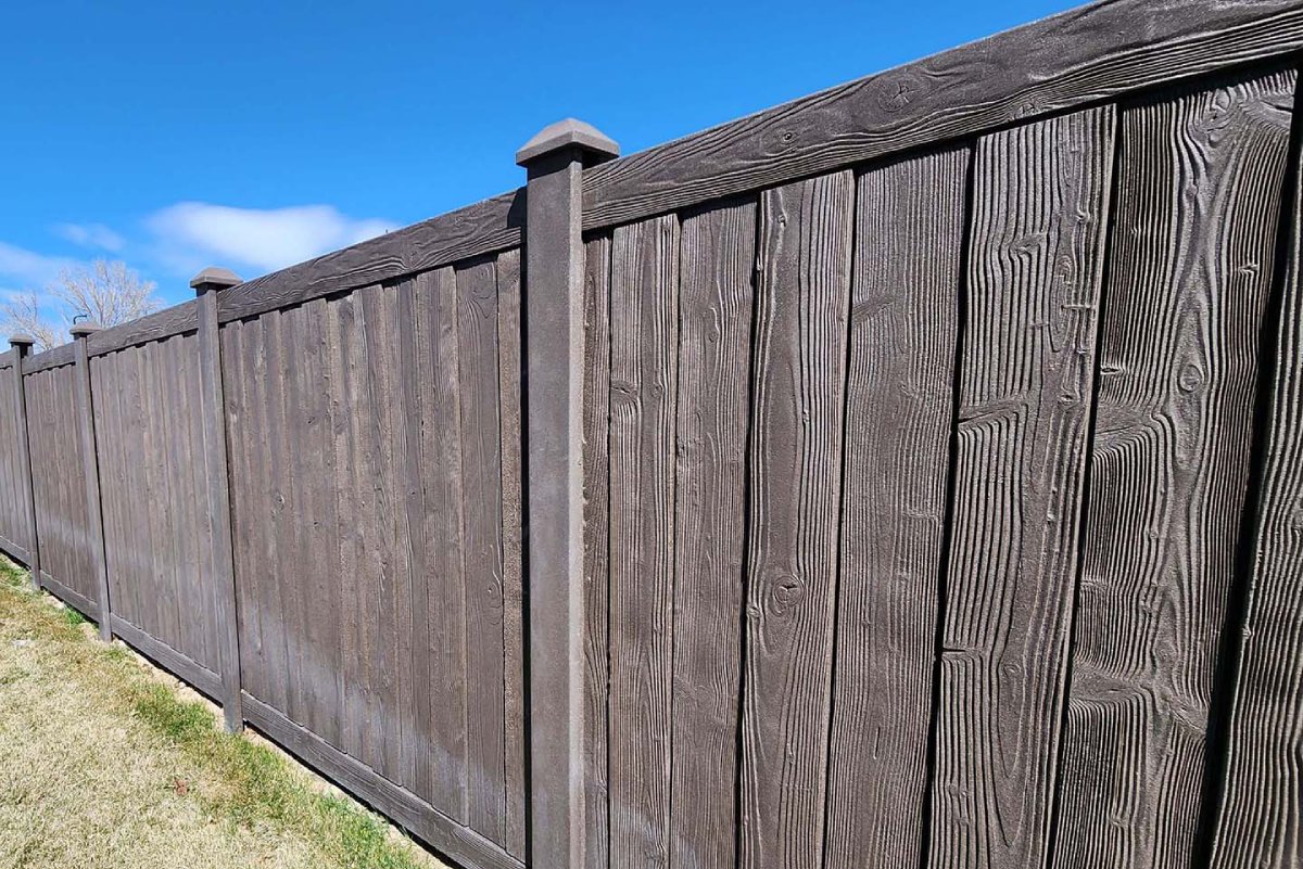 custom wood fencing in Von Ormy
