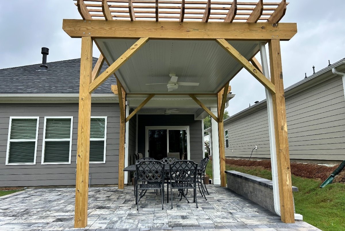 pergolas in Sandy Oaks, TX