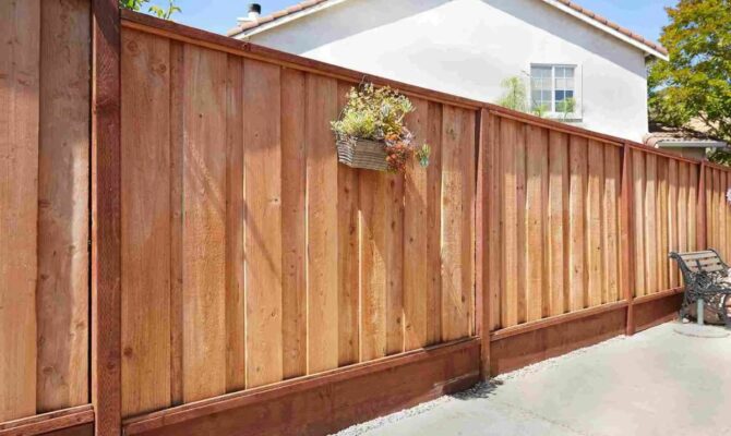 wood fencing in Kirby TX