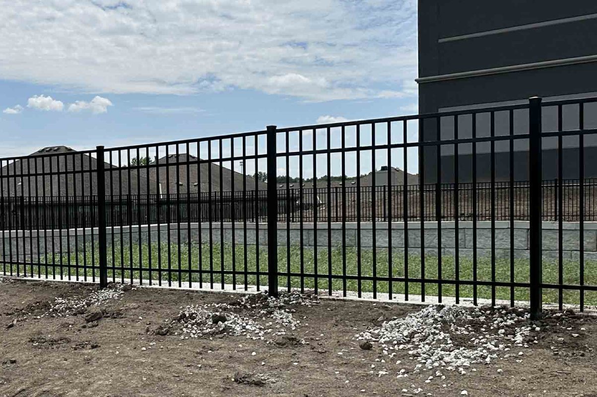 Custom Aluminum Fence Installation